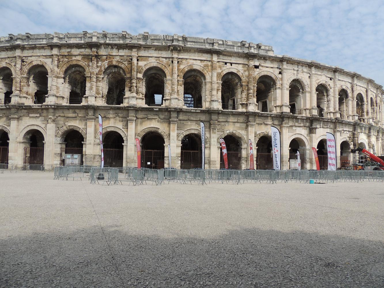 2022 07 UN AIR DE VACANCES LE 22 NIMES (15).JPG -           